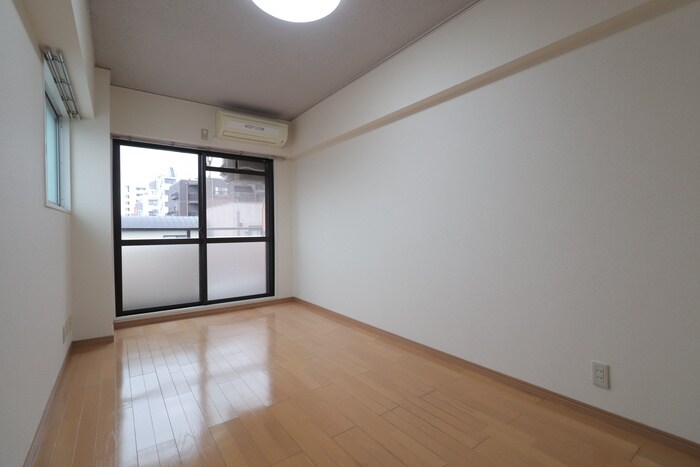 物件内観写真14　(居室)