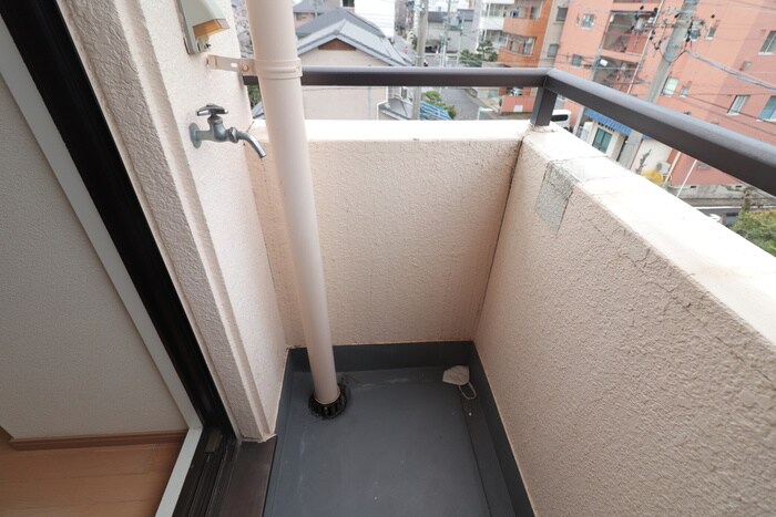 物件内観写真17　(洗濯機置場)