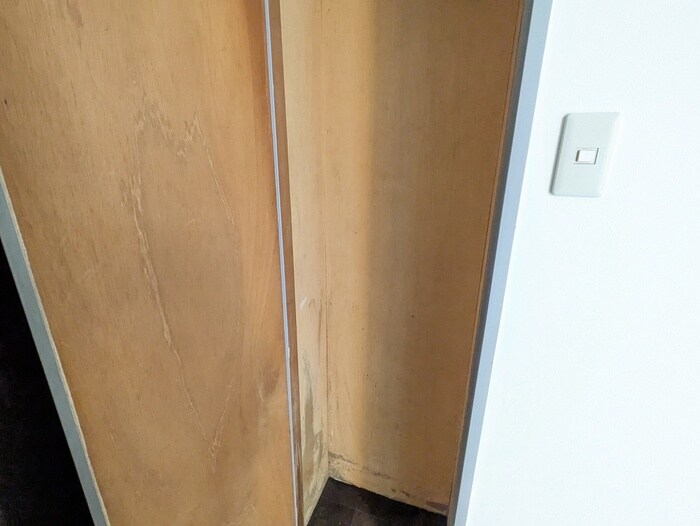 物件内観写真12　(収納)