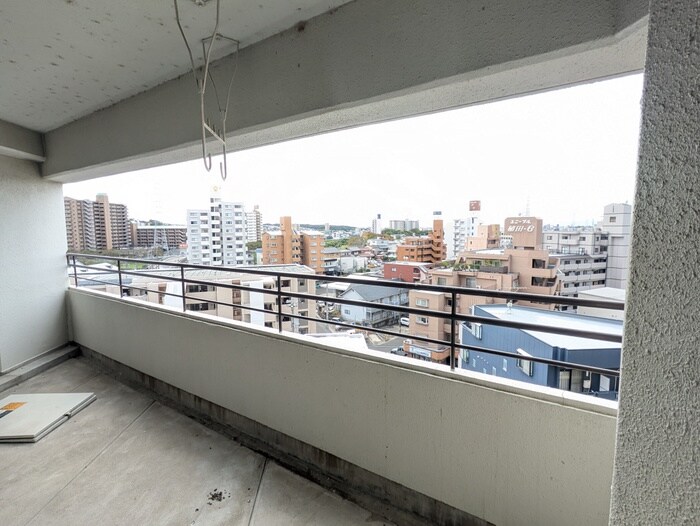 物件内観写真20　(室内からの展望)