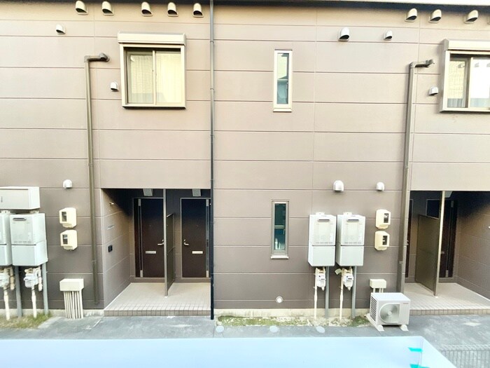 物件内観写真22　(室内からの展望)