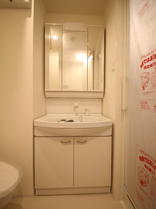 物件内観写真12　(洗面)