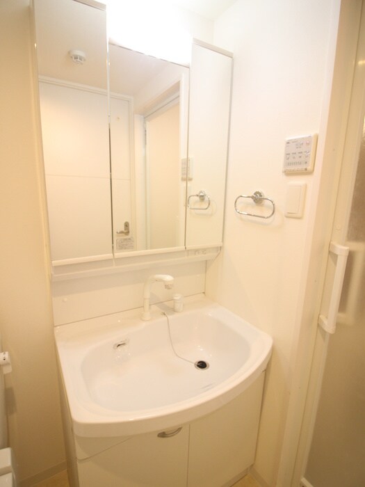 物件内観写真12　(洗面)