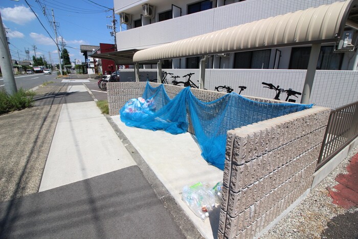 物件外観写真4　(建物設備)