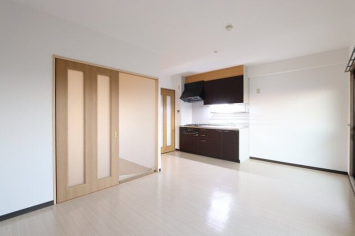 物件内観写真4　(居室)