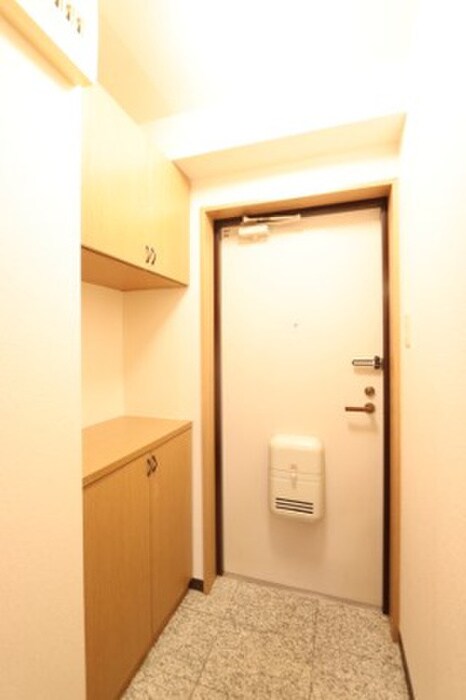 物件内観写真14　(玄関)