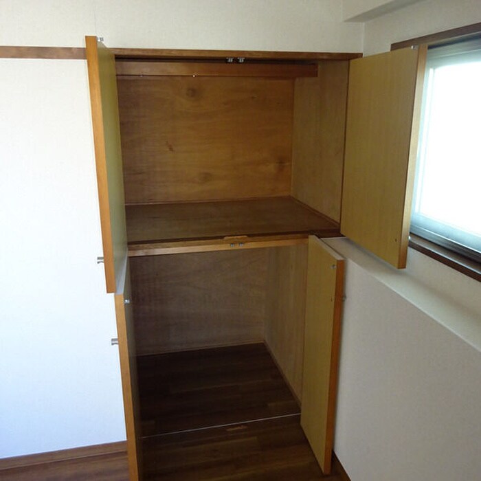 物件内観写真18　(収納)