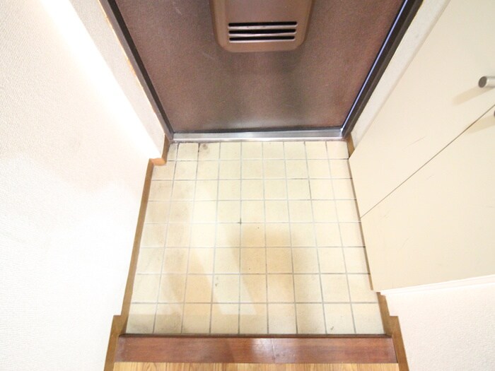 物件内観写真21　(玄関)