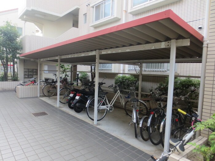 物件外観写真3　(駐輪場)