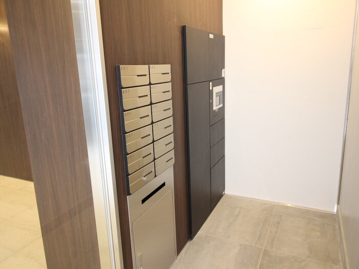 物件外観写真6　(建物設備)