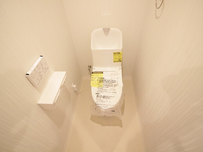 物件内観写真15　(トイレ)