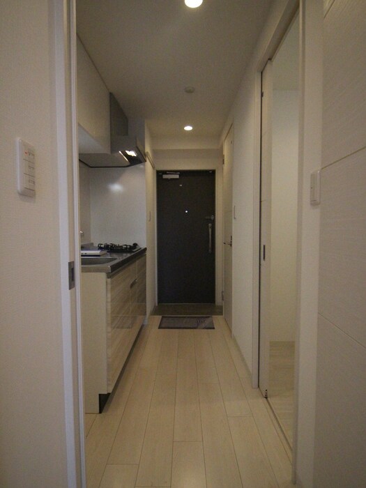 物件内観写真10　(廊下)