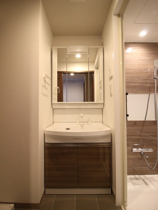 物件内観写真11　(洗面)