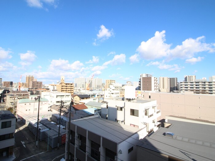 物件内観写真16　(室内からの展望)