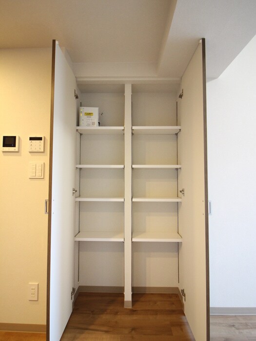 物件内観写真17　(収納)