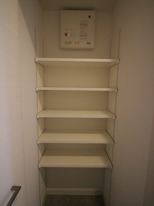 物件内観写真18　(靴箱)