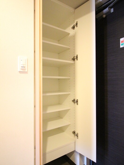 物件内観写真19　(収納)