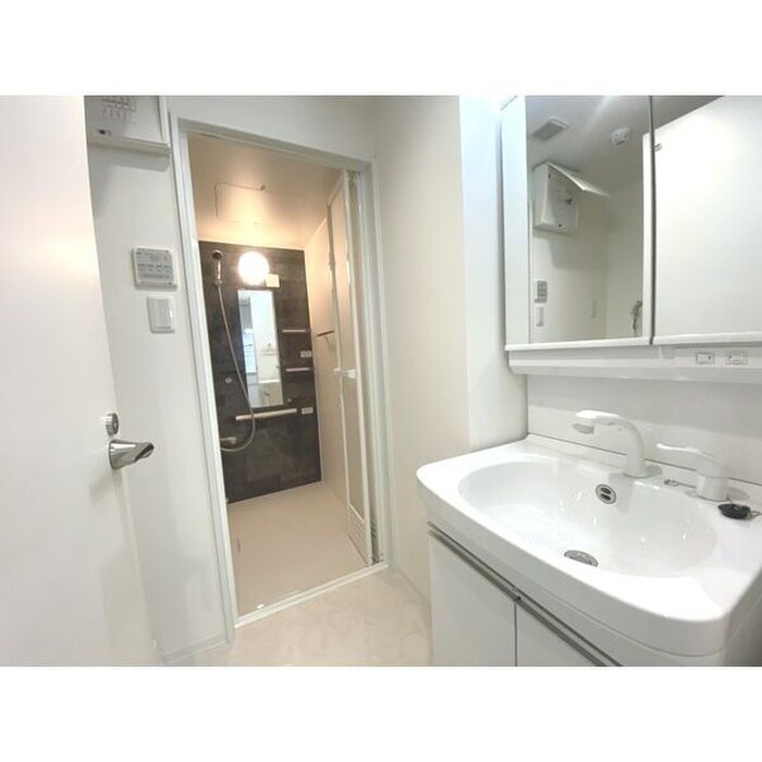 物件内観写真10　(洗面)