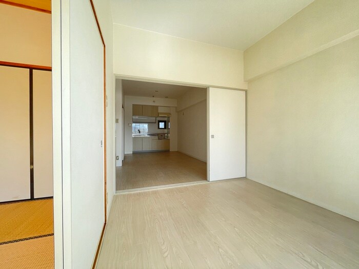 物件内観写真8　(居室)