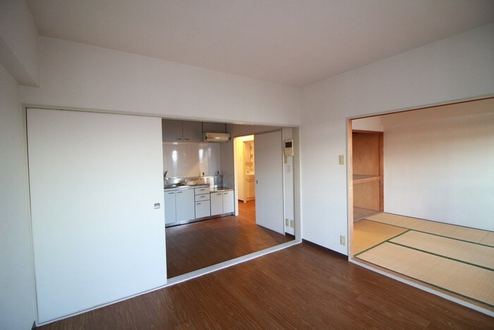 物件内観写真9　(居室)