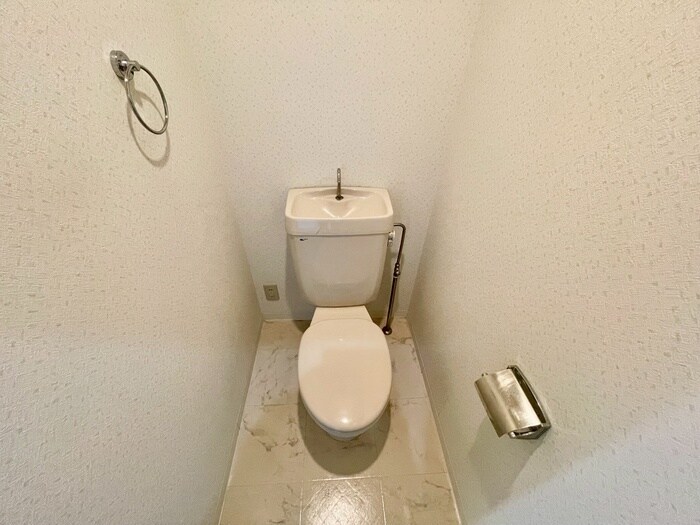 物件内観写真15　(トイレ)