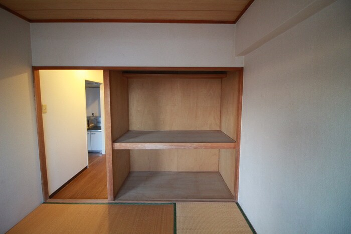 物件内観写真15　(収納)