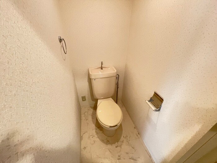 物件内観写真16　(トイレ)