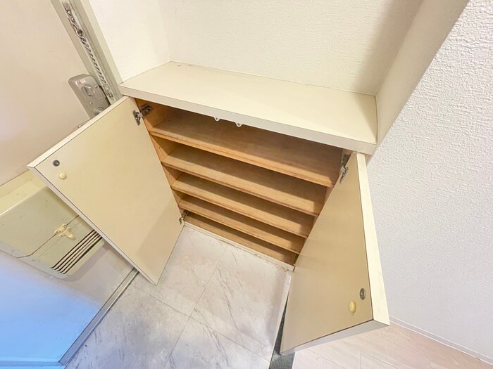 物件内観写真20　(靴箱)