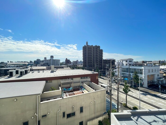 物件内観写真22　(室内からの展望)