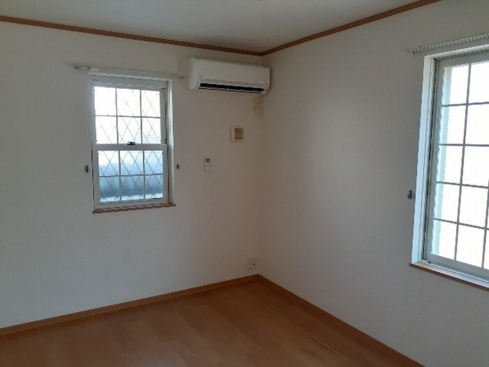 物件内観写真10　(内観写真)