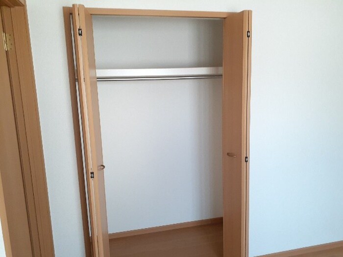 物件内観写真12　(収納)