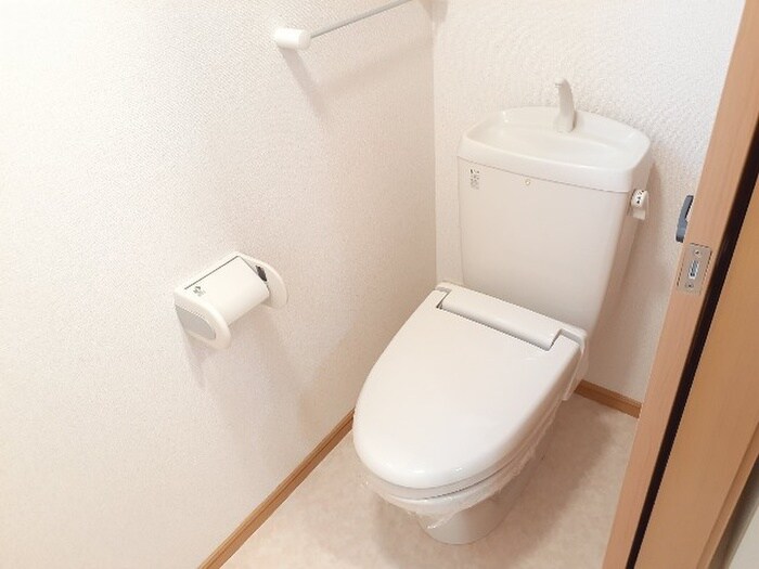 物件内観写真14　(トイレ)