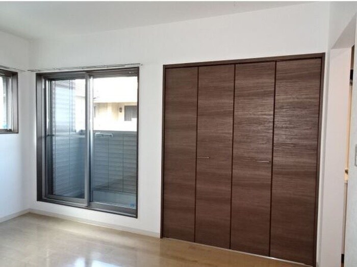 物件内観写真15　(居室)