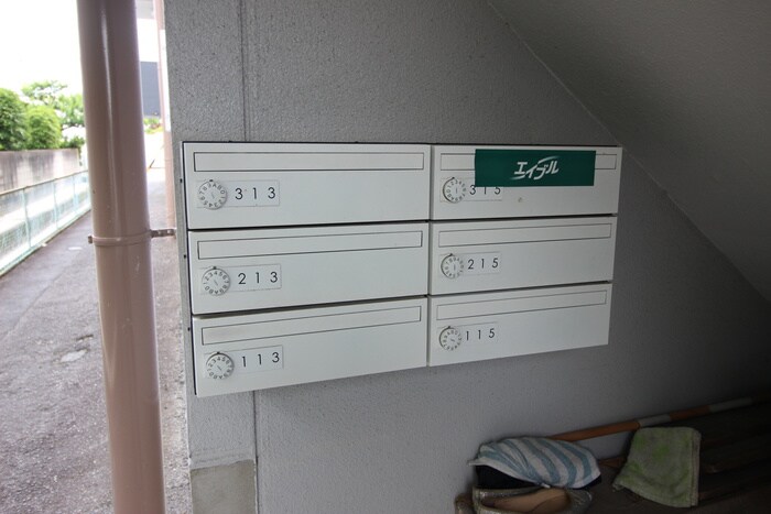 物件外観写真5　(エントランス部分)