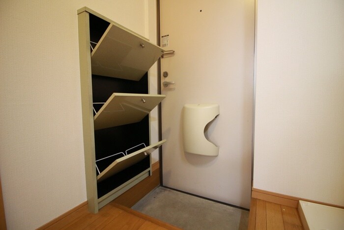 物件内観写真18　(靴箱)