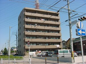 アヴニ－ル小坂外観写真