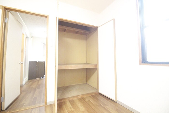物件内観写真13　(収納)