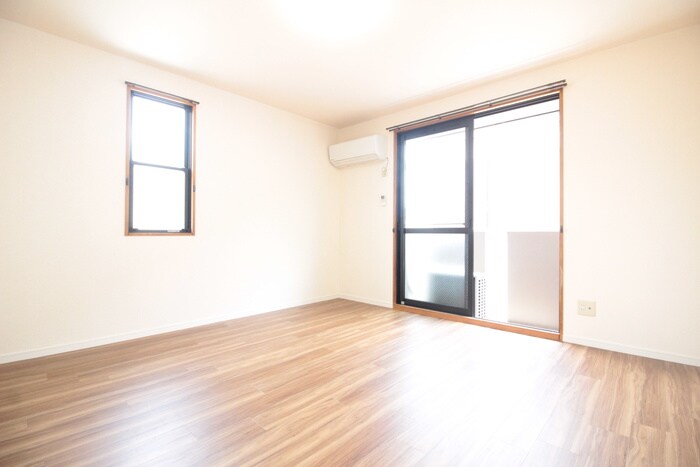 物件内観写真19　(居室)