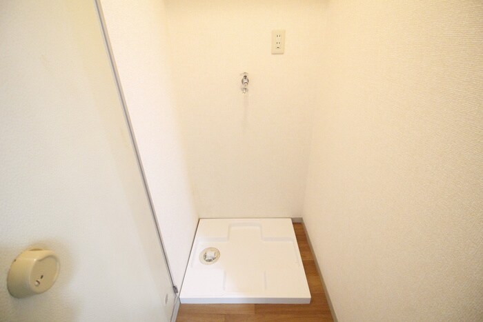 物件内観写真22　(洗濯機置場)