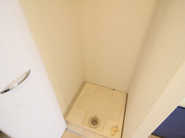 物件内観写真21　(洗濯機置場)