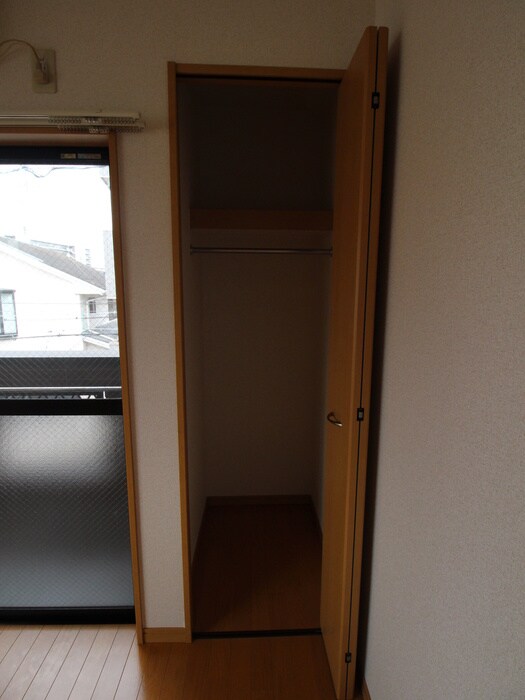 物件内観写真11　(収納)