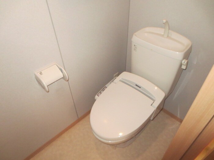 物件内観写真15　(トイレ)