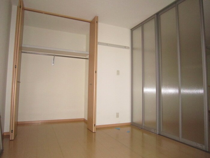 物件内観写真15　(収納)