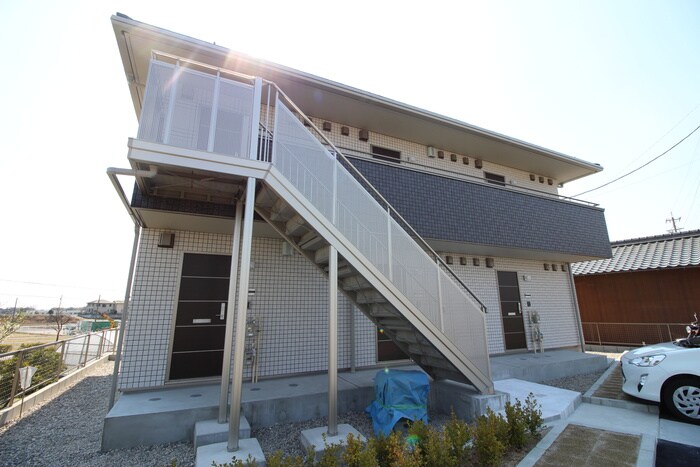 物件外観写真3　(外観写真)