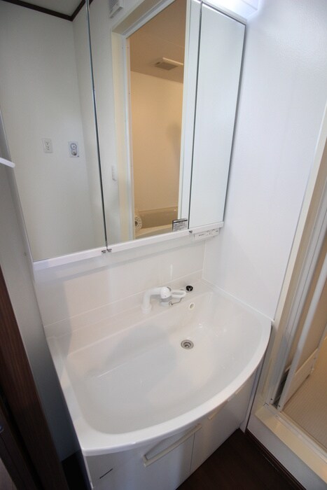 物件内観写真9　(洗面)