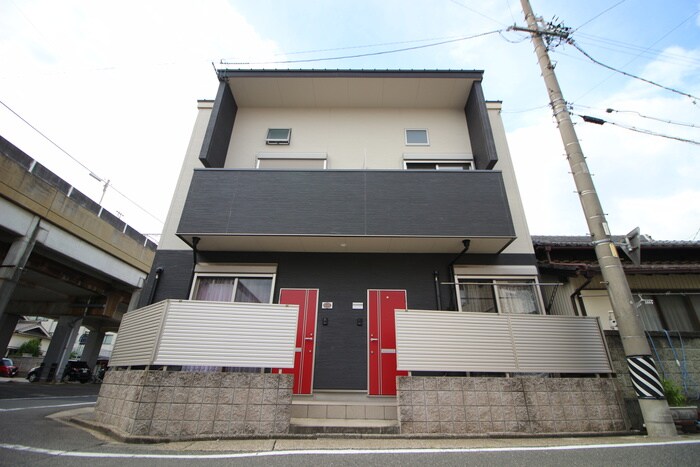 物件外観写真3　(外観写真)