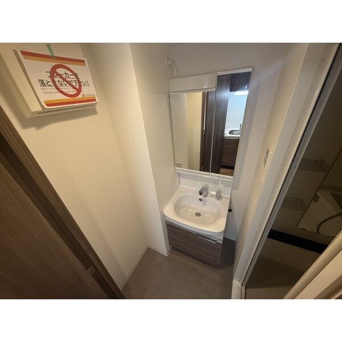 物件内観写真6　(洗面)