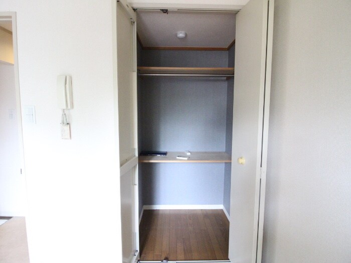 物件内観写真9　(収納)