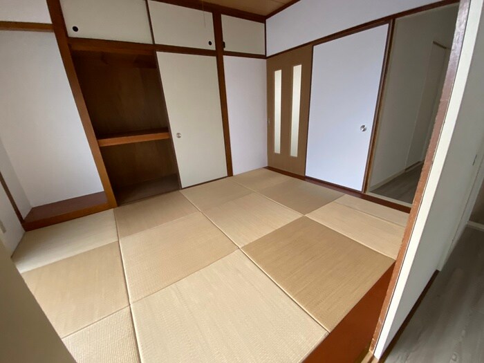 物件内観写真13　(居室)