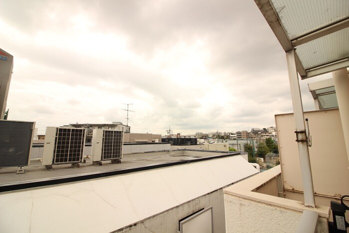 物件内観写真22　(室内からの展望)